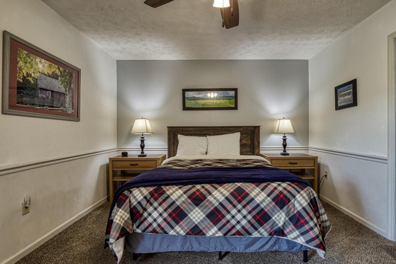 Apple Valley Hideaway, 1089 Of Free Attraction Tickets For Each Paid Day, Dollywood And More! พิเจนฟอร์จ ภายนอก รูปภาพ
